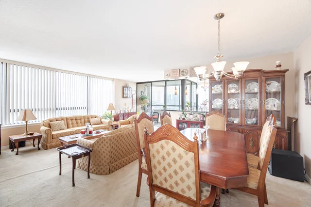 #1707-4235 Sherwoodtowne Boulevard, Mississauga - photo 9