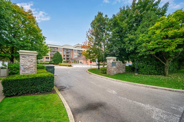 #1116-100 Burloak Drive, Burlington - photo 1