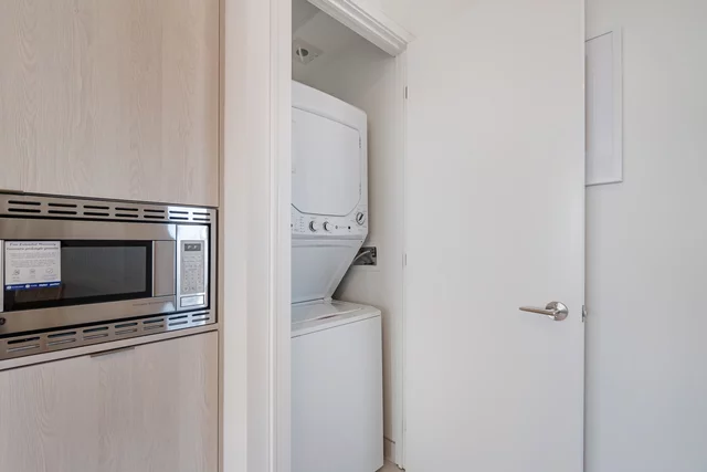 #914-86 Dundas Street East, Mississauga - photo 30