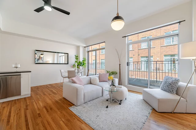 #2-1390 Bloor Street West, Toronto - photo 13