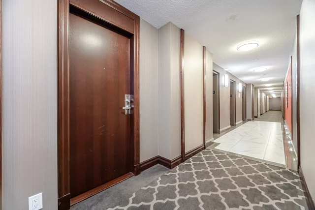 #1617-335 Rathburn Road West, Mississauga - photo 4