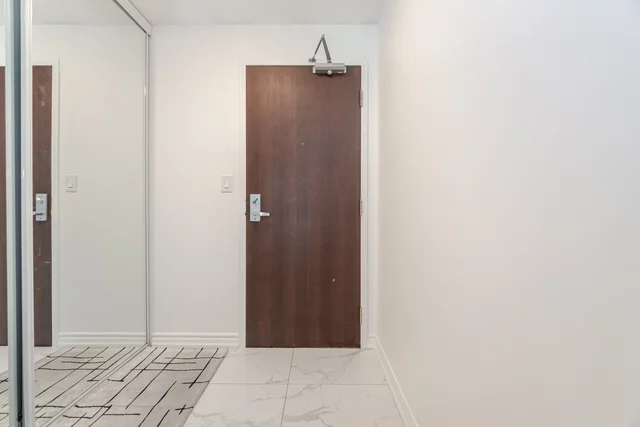 #1617-335 Rathburn Road West, Mississauga - photo 5