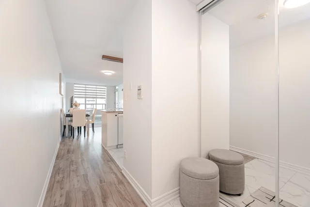 #1617-335 Rathburn Road West, Mississauga - photo 6