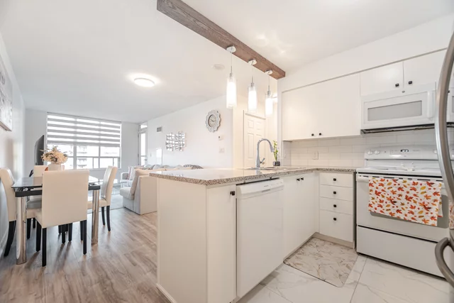 #1617-335 Rathburn Road West, Mississauga - photo 9