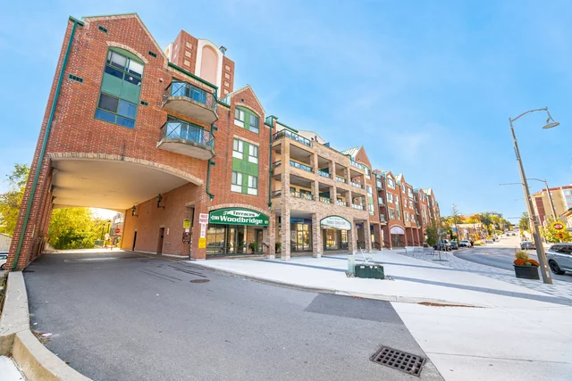 #307-121 Woodbridge Avenue, Vaughan - photo 1