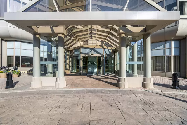 #3708-1 Palace Pier Court, Etobicoke - photo 3