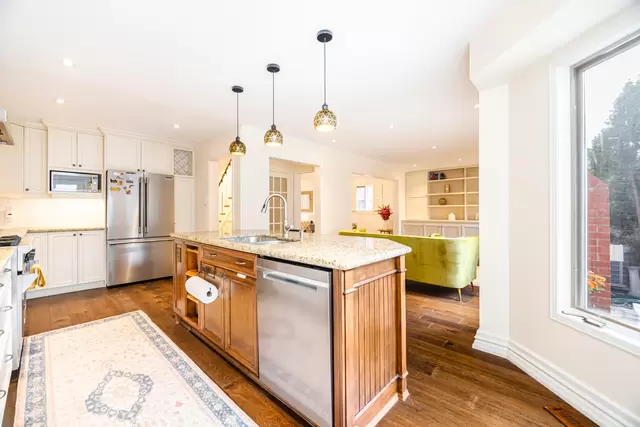 1095 Old Oak Drive, Oakville - photo 16