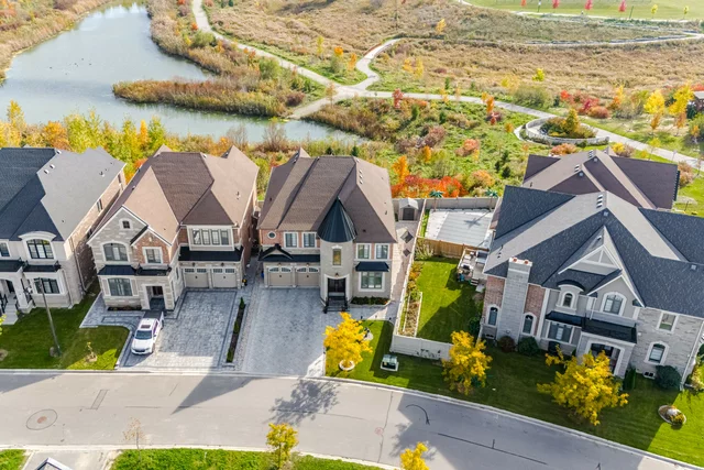 208 Faust Ridge, Vaughan - photo 1
