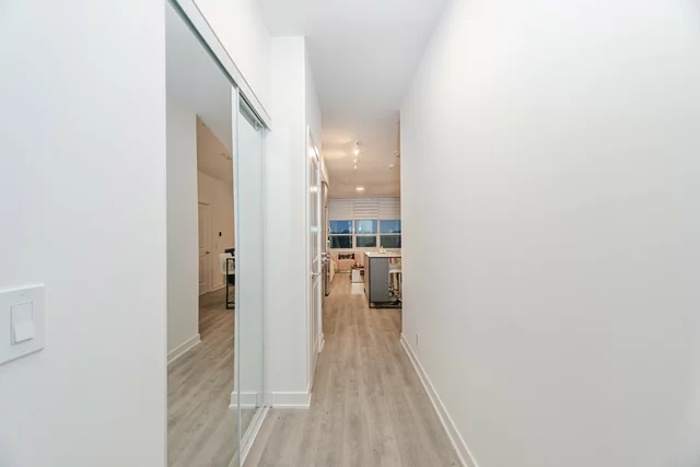 #B226-50 Upper Mall Way, Vaughan - photo 5