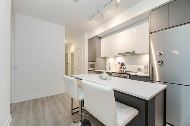 #B226-50 Upper Mall Way, Vaughan - photo 9