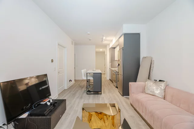 #B226-50 Upper Mall Way, Vaughan - photo 16