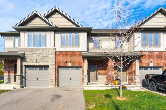 #2-77 Diana Avenue, Brantford - photo 1