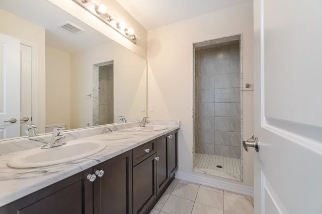 #2-77 Diana Avenue, Brantford - photo 23