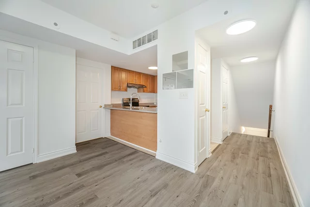 #2034-3043 Finch Avenue West, North York - photo 8