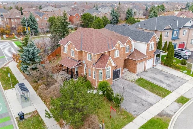 76 Thunderbird Trail, Brampton - photo 7