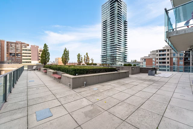 #709-18 Yorkville Avenue, Toronto - photo 33