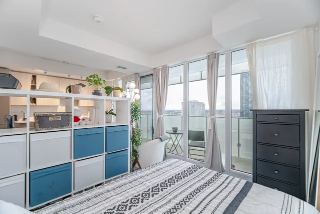 #1605-3900 Confederation Parkway, Mississauga - photo 22