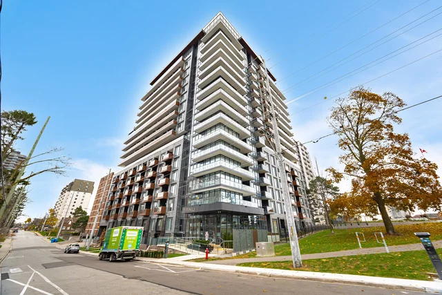 #616-21 Park Street East, Mississauga - photo 1