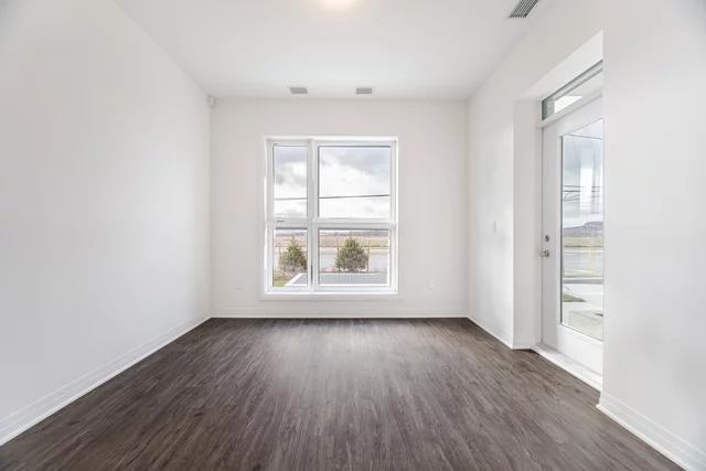 #107-490 Gordon Krantz Avenue, Milton - photo 12