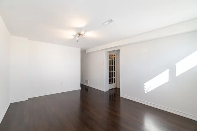 5 Merrydrew Court, Mississauga - photo 38
