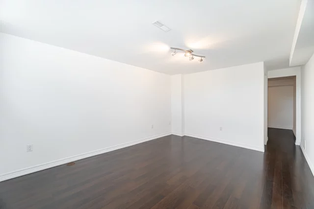 5 Merrydrew Court, Mississauga - photo 41