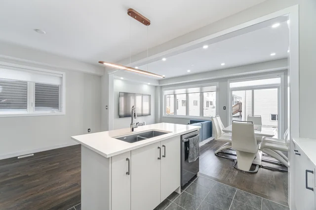 112 Lilac Circle, Haldimand - photo 12
