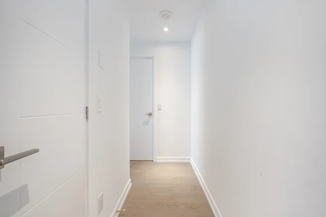 #2208-488 University Avenue, Toronto - photo 8