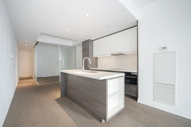 #2208-488 University Avenue, Toronto - photo 14