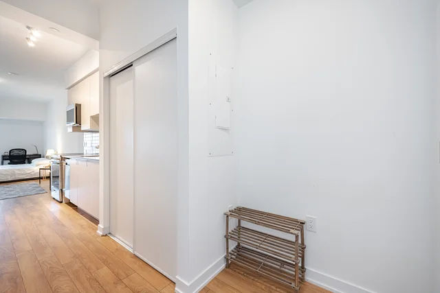 #715-2433 Dufferin Street, York - photo 8