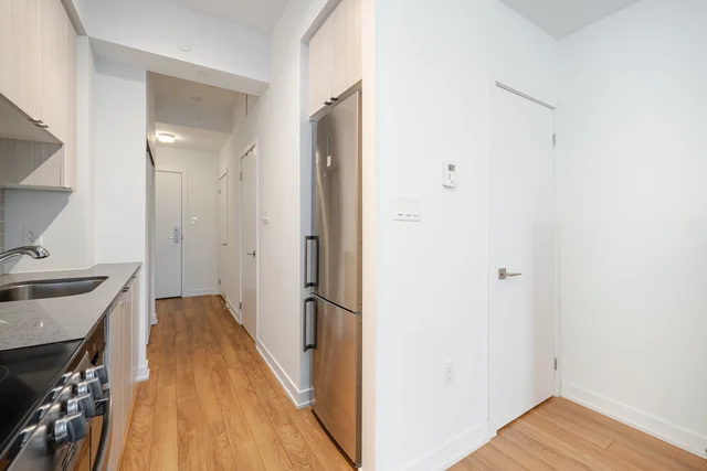 #715-2433 Dufferin Street, York - photo 13