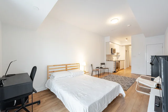 #715-2433 Dufferin Street, York - photo 23