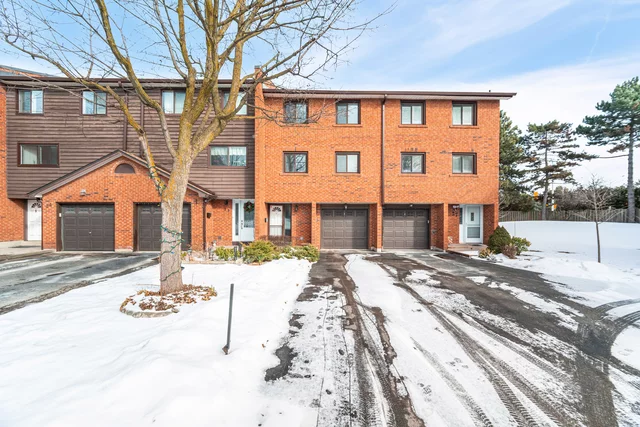 #26-4230 Fieldgate Drive, Mississauga - photo 2