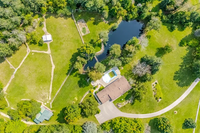 16735 Mississauga Road, Terra Cotta - photo 2