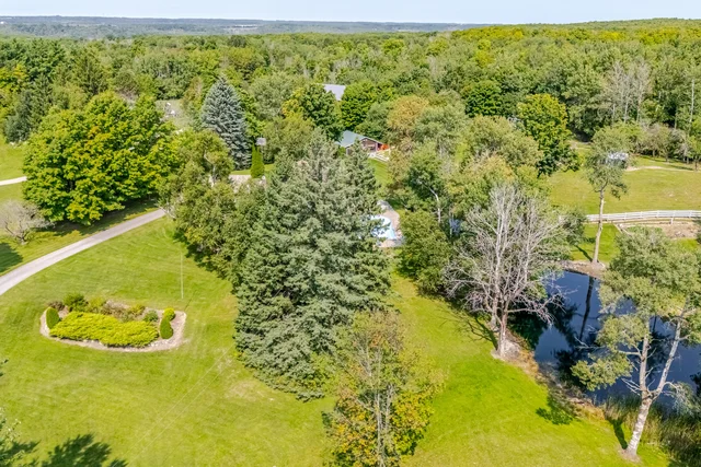 16735 Mississauga Road, Terra Cotta - photo 3