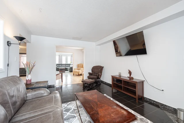 7 Holmes Crescent, Ajax - photo 18