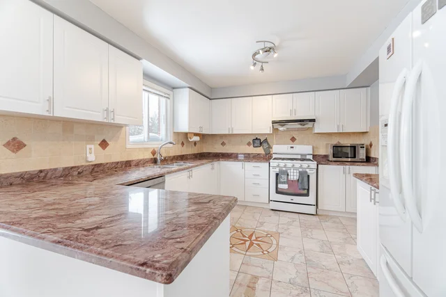 7 Holmes Crescent, Ajax - photo 22