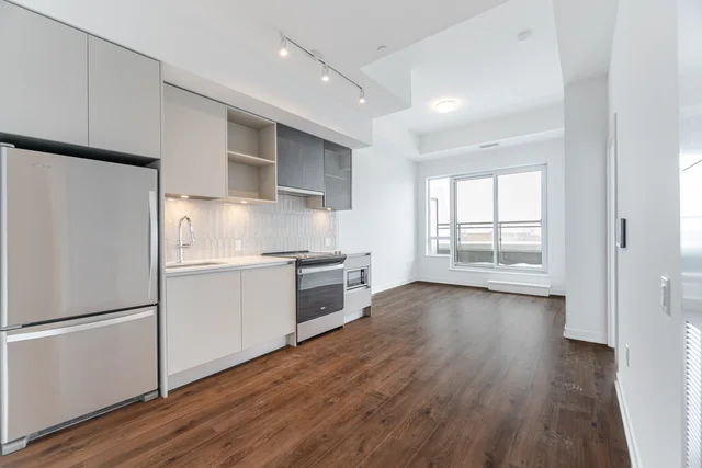 #212-395 Dundas Street West, Oakville - photo 8