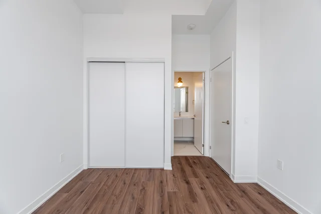 #212-395 Dundas Street West, Oakville - photo 16