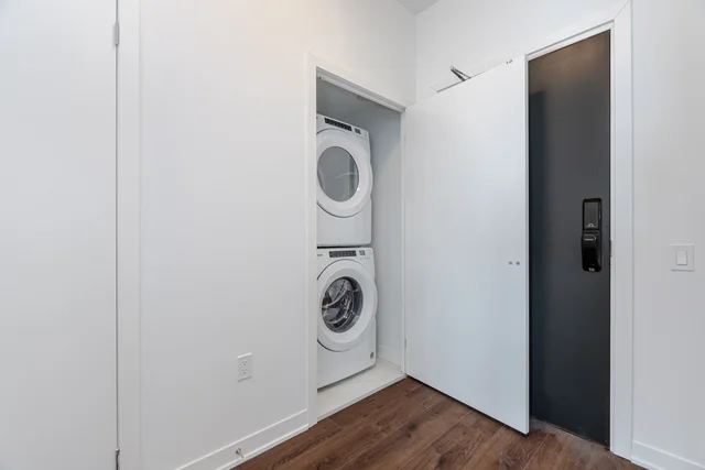 #212-395 Dundas Street West, Oakville - photo 23