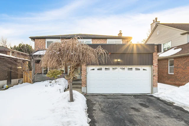 2522 Parmeer Drive, Mississauga - photo 1