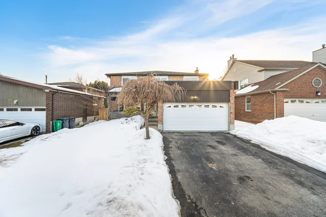 2522 Parmeer Drive, Mississauga - photo 2