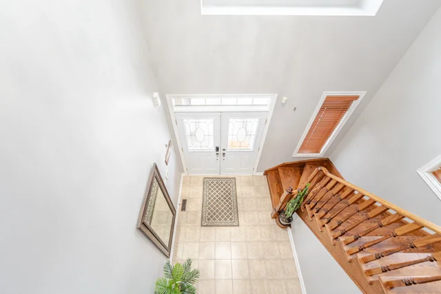 150 Fairwood Circle, Brampton - photo 18
