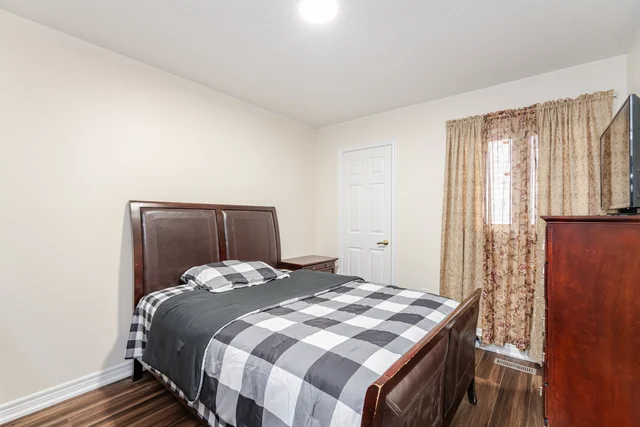 150 Fairwood Circle, Brampton - photo 56