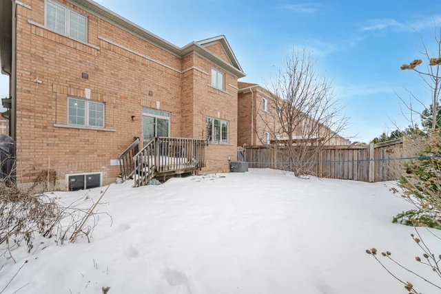 150 Fairwood Circle, Brampton - photo 63