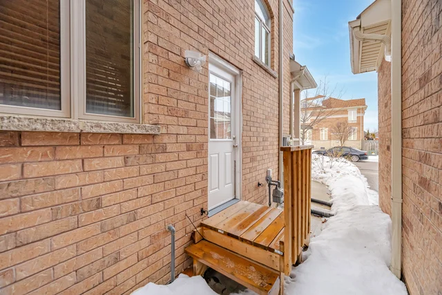 150 Fairwood Circle, Brampton - photo 64
