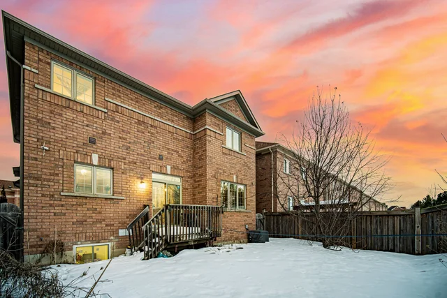 150 Fairwood Circle, Brampton - photo 67