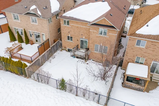 150 Fairwood Circle, Brampton - photo 70