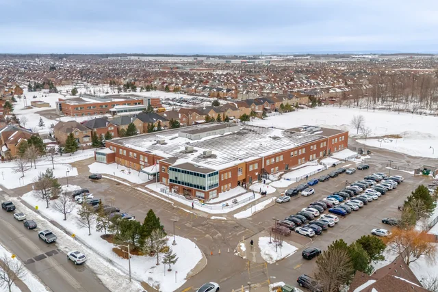 150 Fairwood Circle, Brampton - photo 74