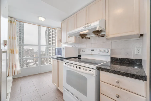 #1212-33 Elm Drive, Mississauga - photo 11