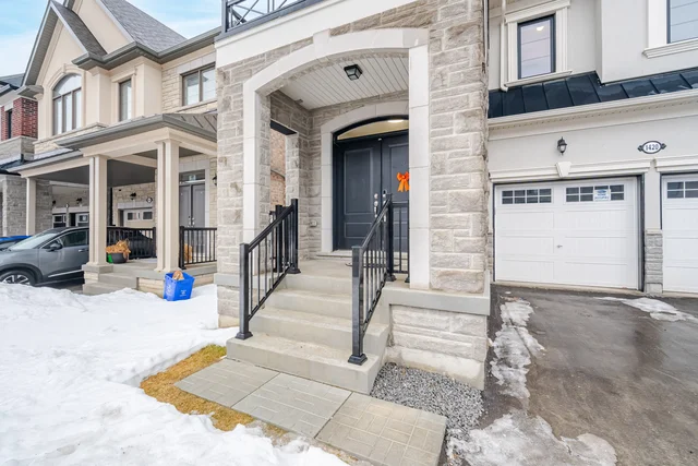 1420 Swallowtail Lane, Pickering - photo 6